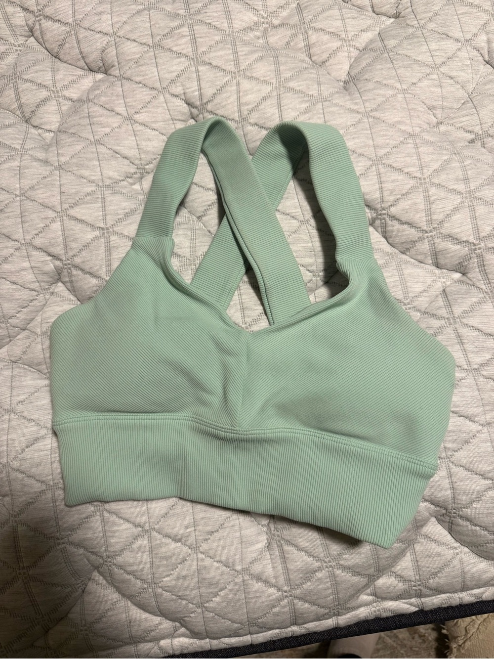 Alo Yoga Mint Green Seamless Cross-Back Sports Bra